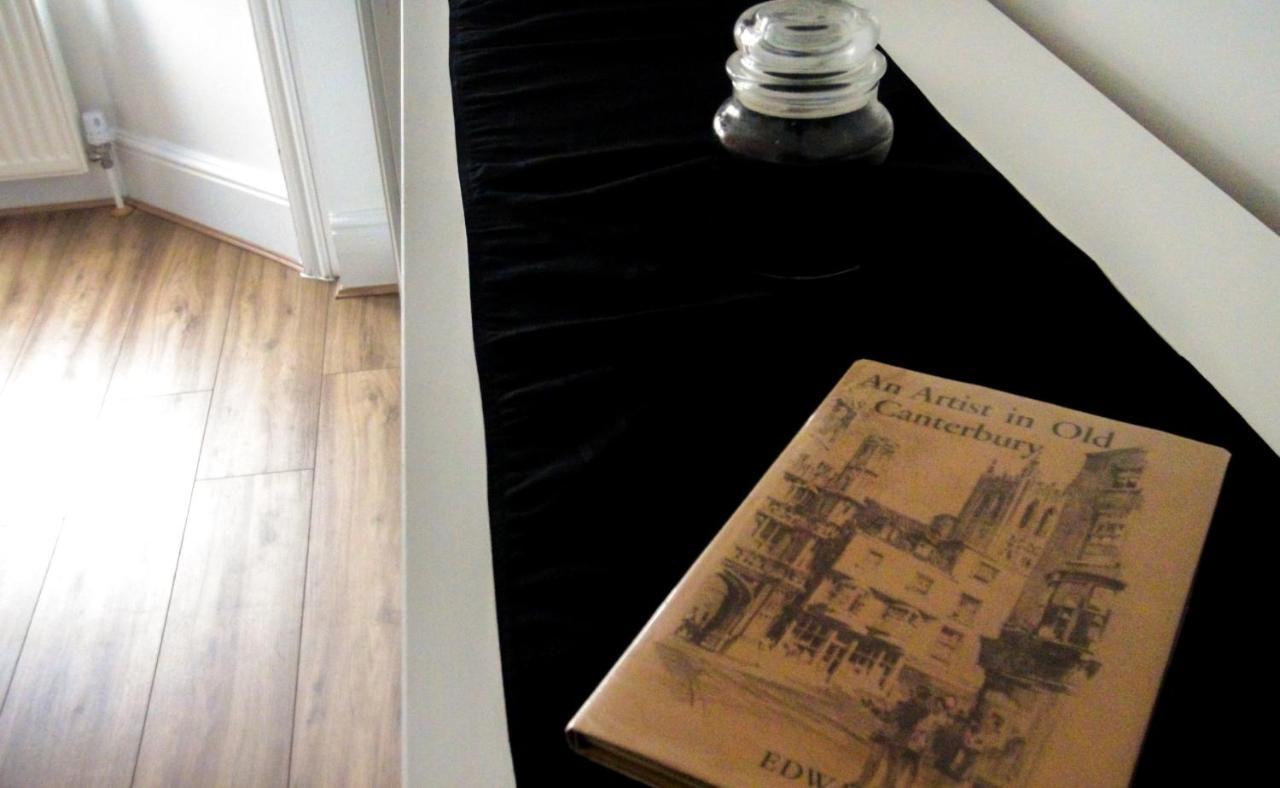 Cosy Central Canterbury - Modern Victorian المظهر الخارجي الصورة